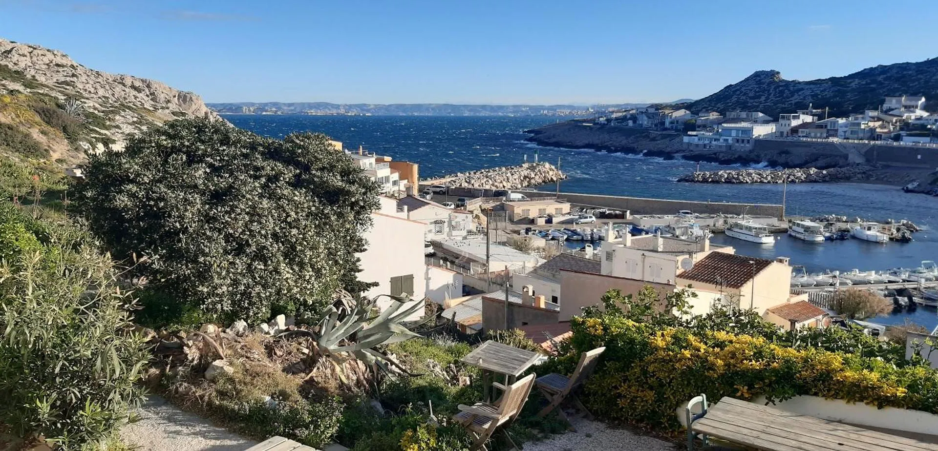 Cabanon Vue Mer Et Calanques Les Goudes Marseille Hébergement de vacances