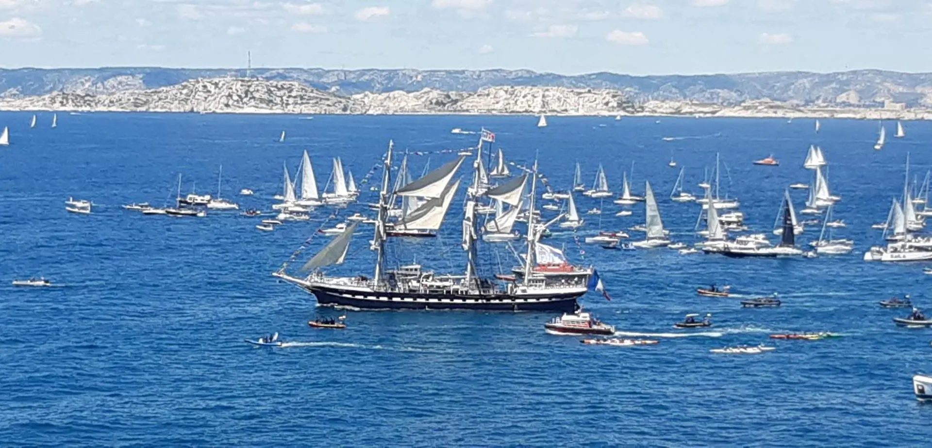 Cabanon Vue Mer Et Calanques Les Goudes Marseille Hébergement de vacances